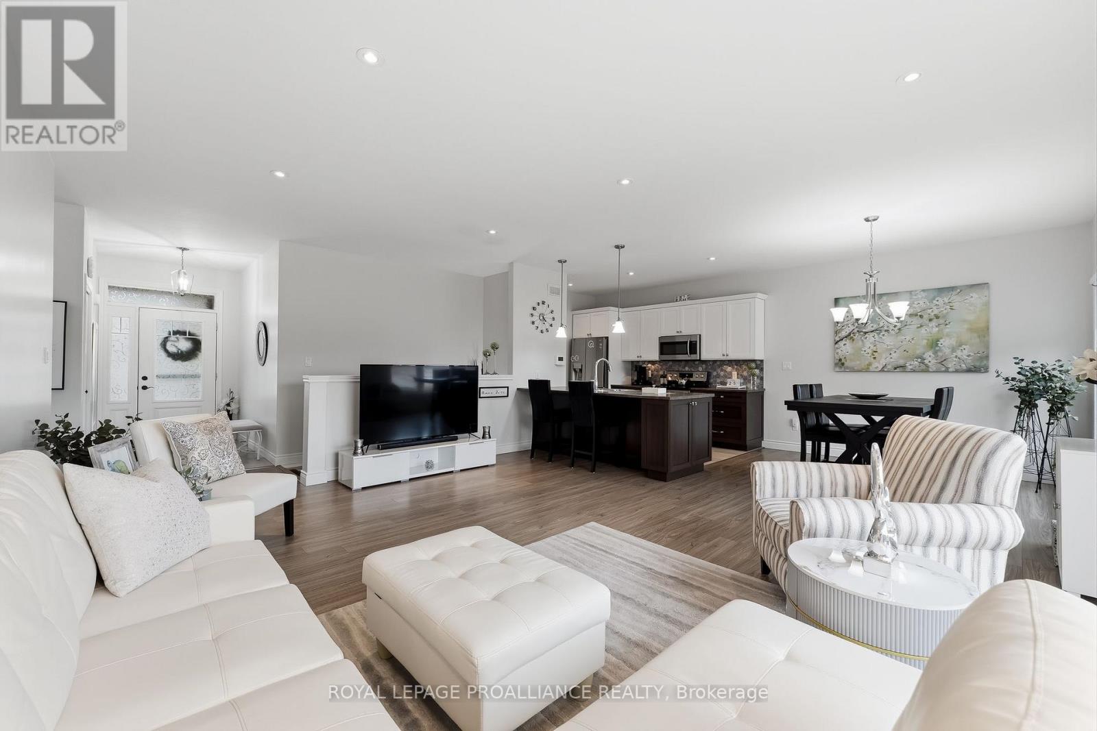 305 RAGLAN STREET - 5