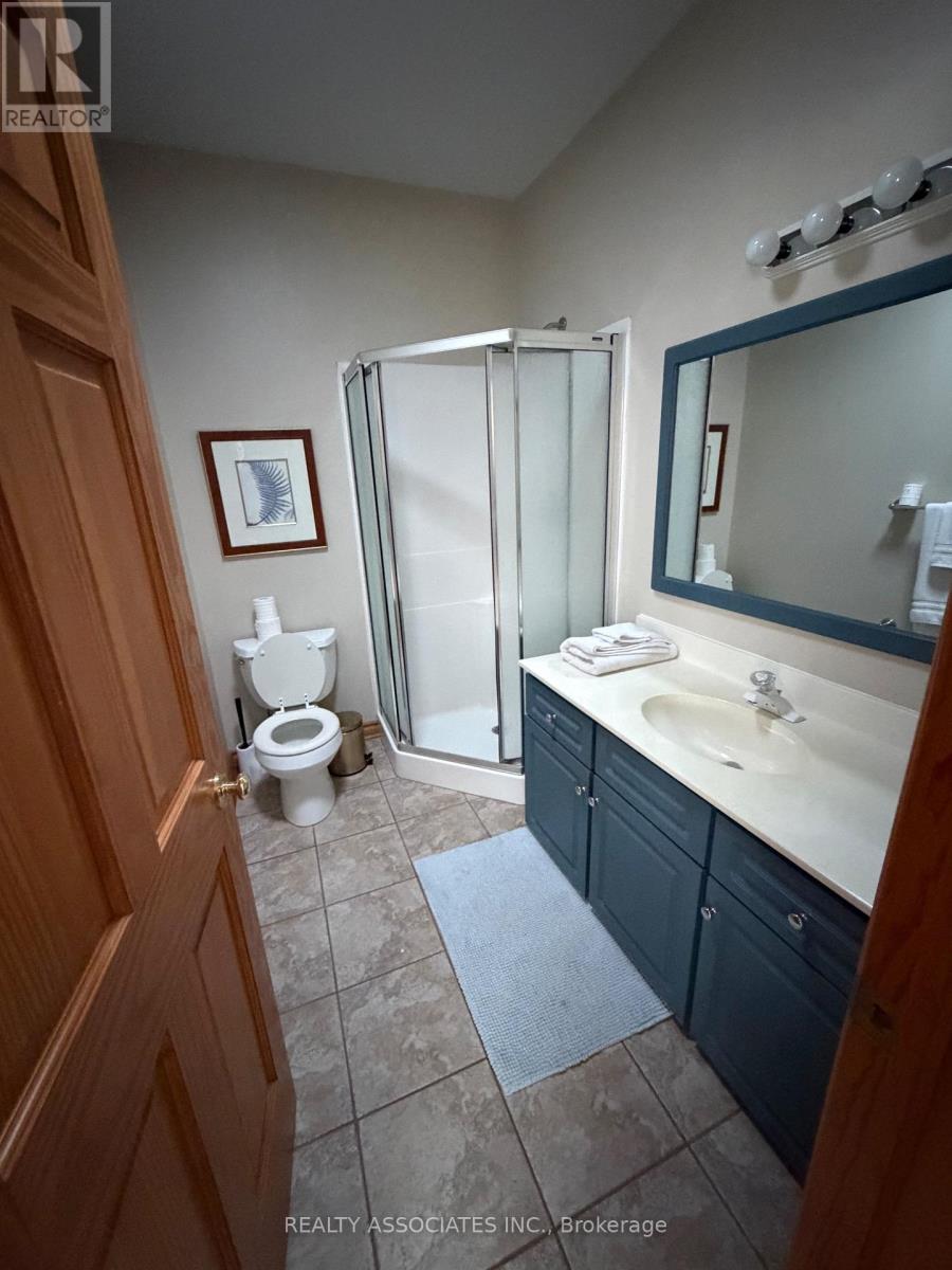 2720 FRONT ROAD - 33