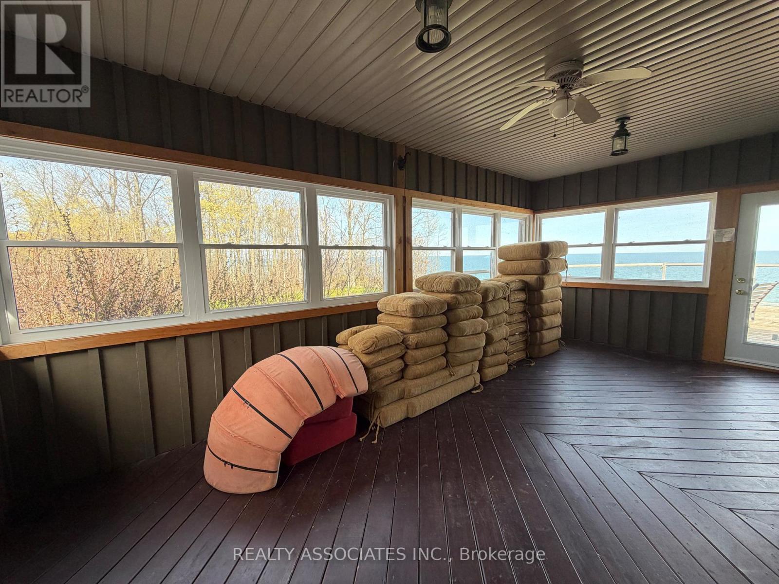 2720 FRONT ROAD - 34