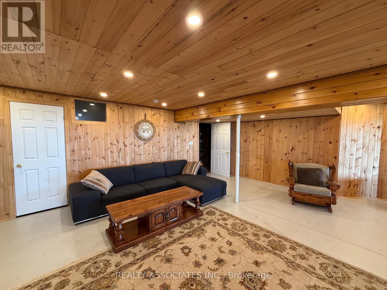 2720 FRONT ROAD - 40