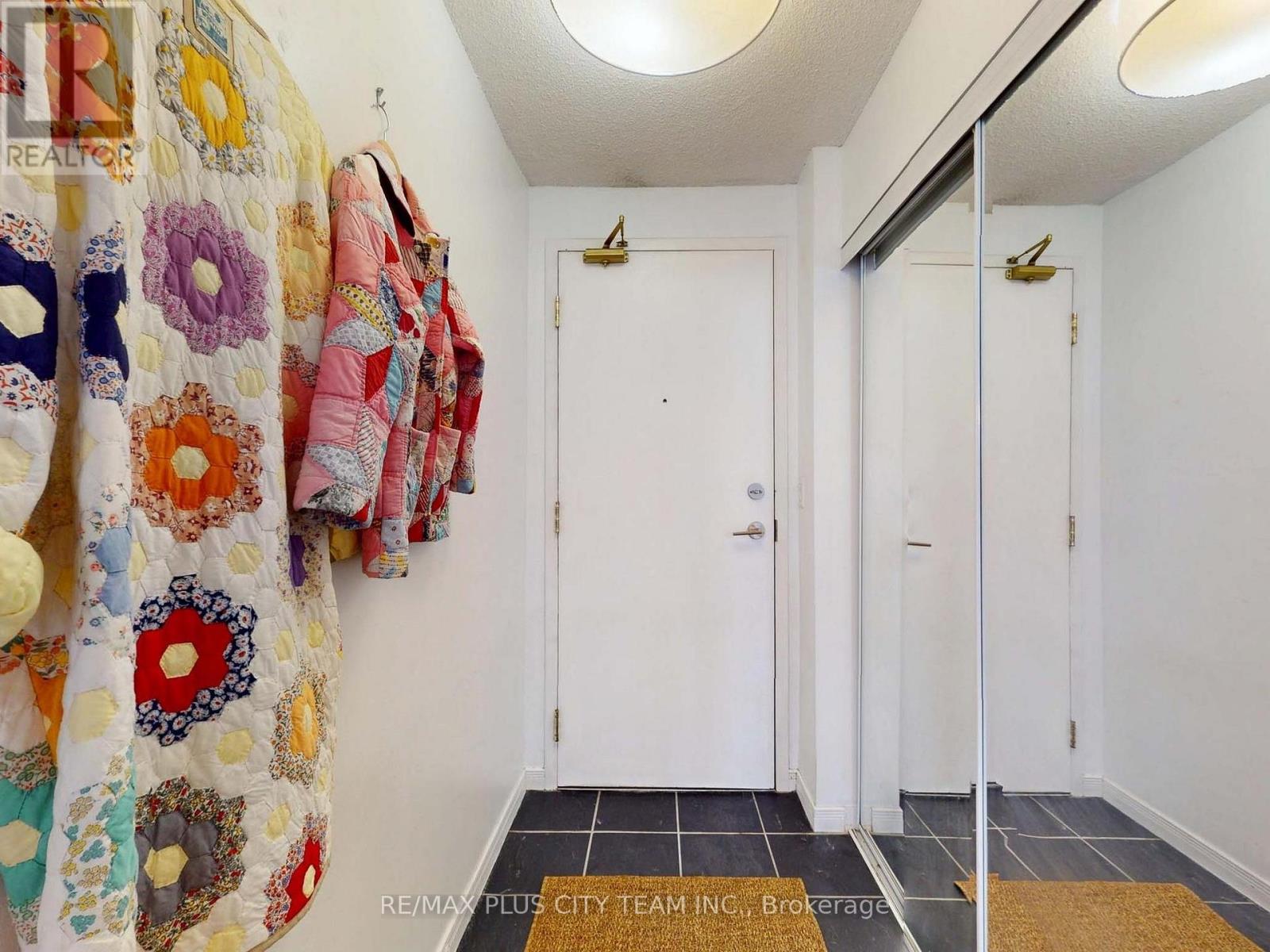 721 - 109 FRONT STREET E — photo 15