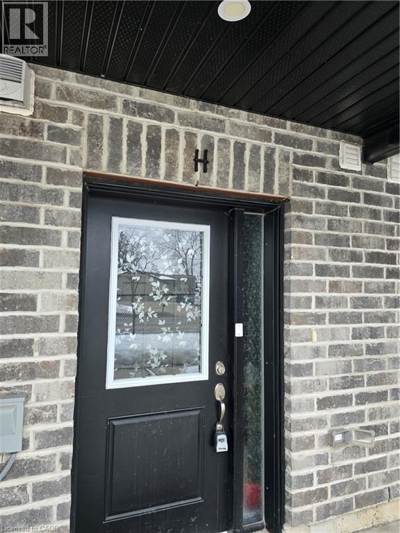 148 ROCHEFORT Street Unit# H, Kitchener, Ontario, N2R0P5 — Photo 3