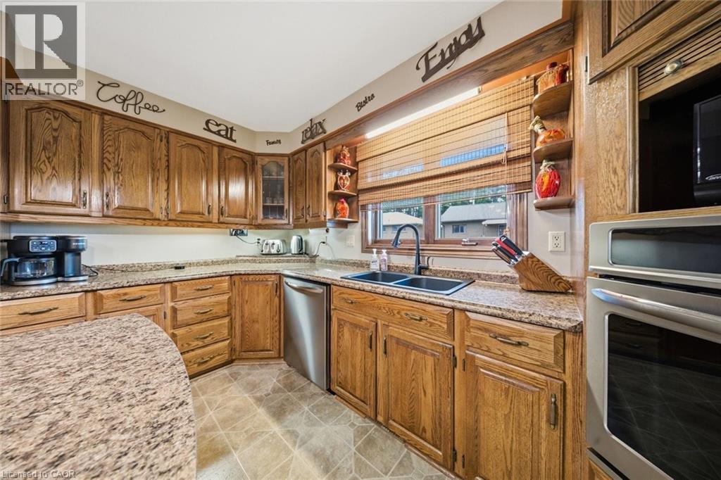 2 VIOLA Court - 11