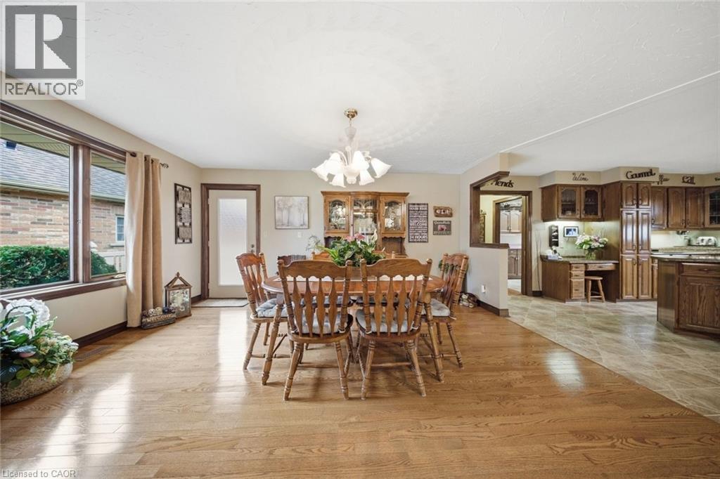 2 VIOLA Court - 12