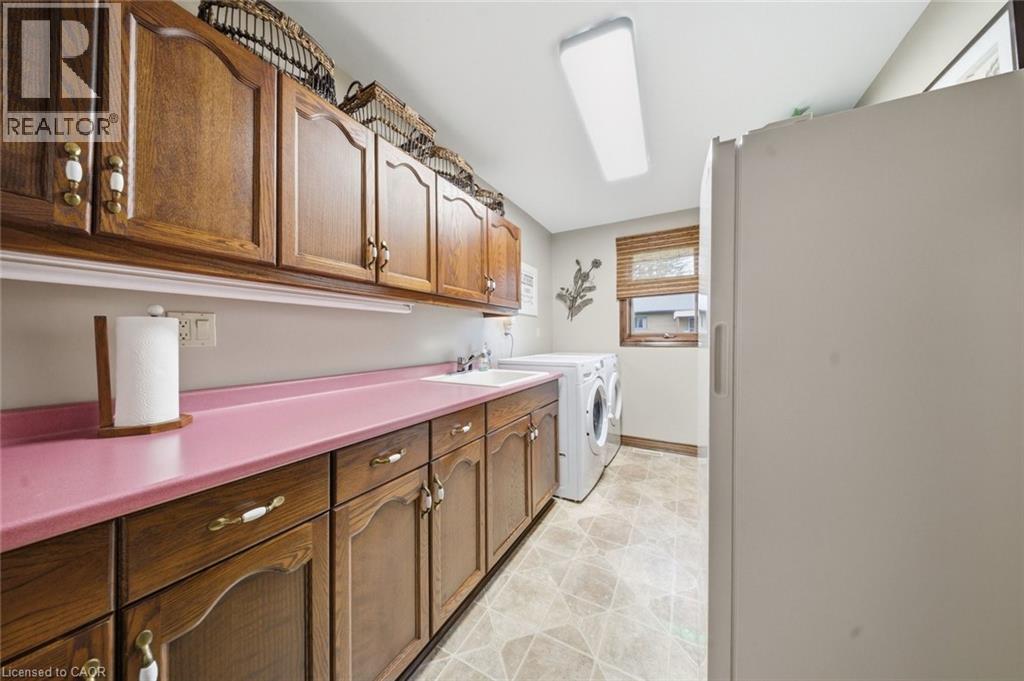2 VIOLA Court - 17