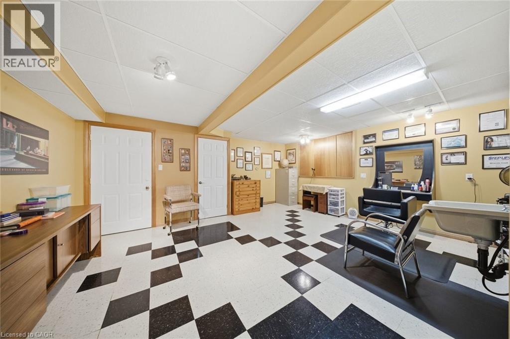 2 VIOLA Court - 21