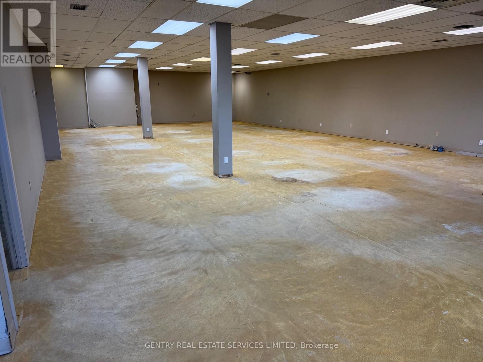 Studio for Rent in Ottawa – 270 LAKE STREET, Ottawa – By Peter Sagos - Image 5