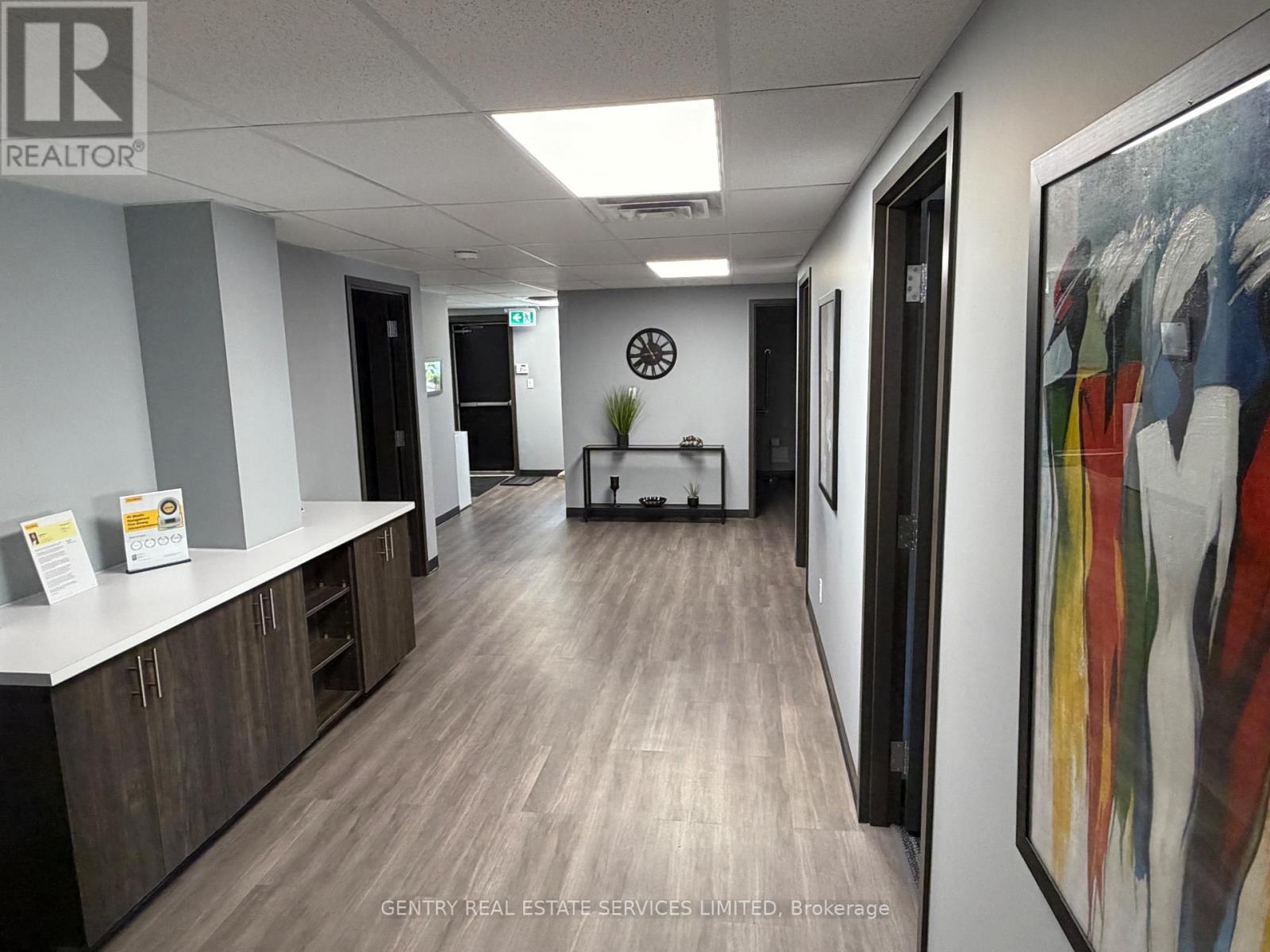 Studio for Rent in Ottawa – 270 LAKE STREET, Ottawa – By Peter Sagos - Image 18