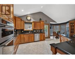 425 Park Avenue W, Chatham Kent, ON N7M1W6 Photo 13