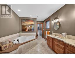 425 Park Avenue W, Chatham Kent, ON N7M1W6 Photo 18