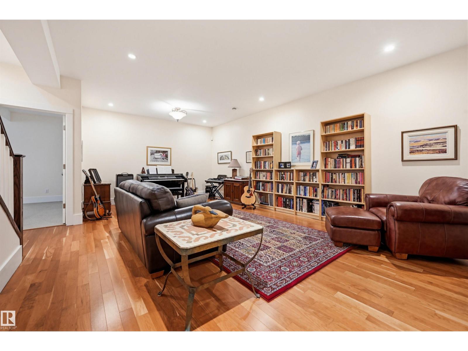 14504 MACKENZIE DR NW, Edmonton