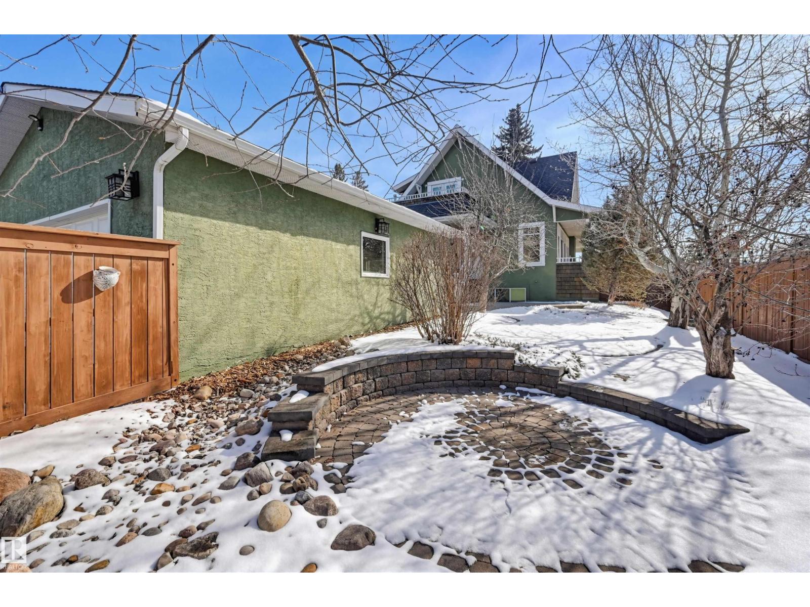 14504 MACKENZIE DR NW, Edmonton