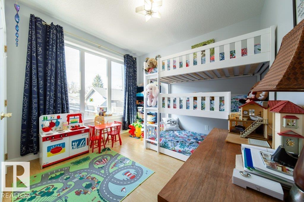 8731 85 AV NW, Edmonton