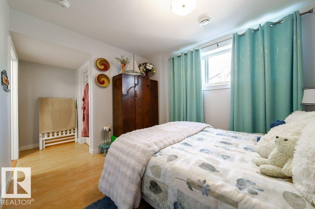 8731 85 AV NW, Edmonton