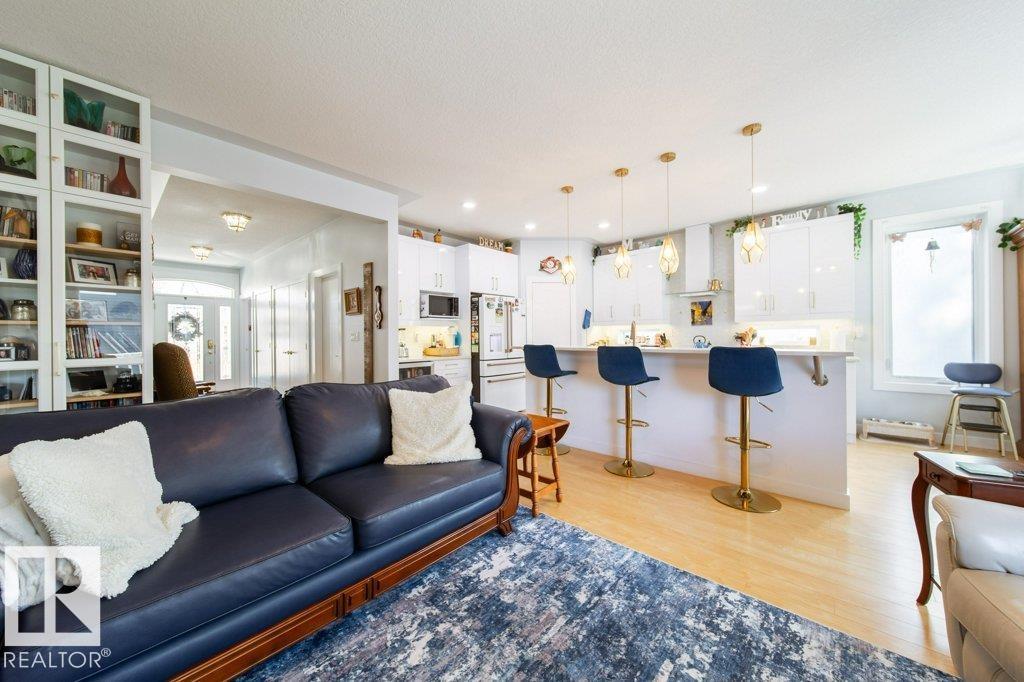 8731 85 AV NW, Edmonton