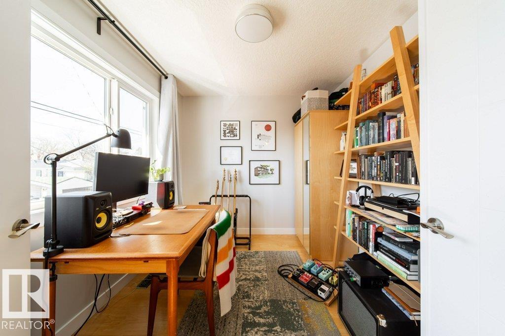 8731 85 AV NW, Edmonton