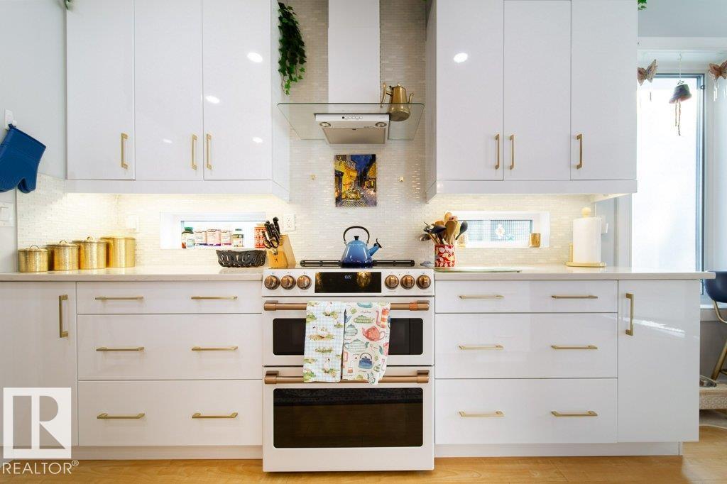 8731 85 AV NW, Edmonton