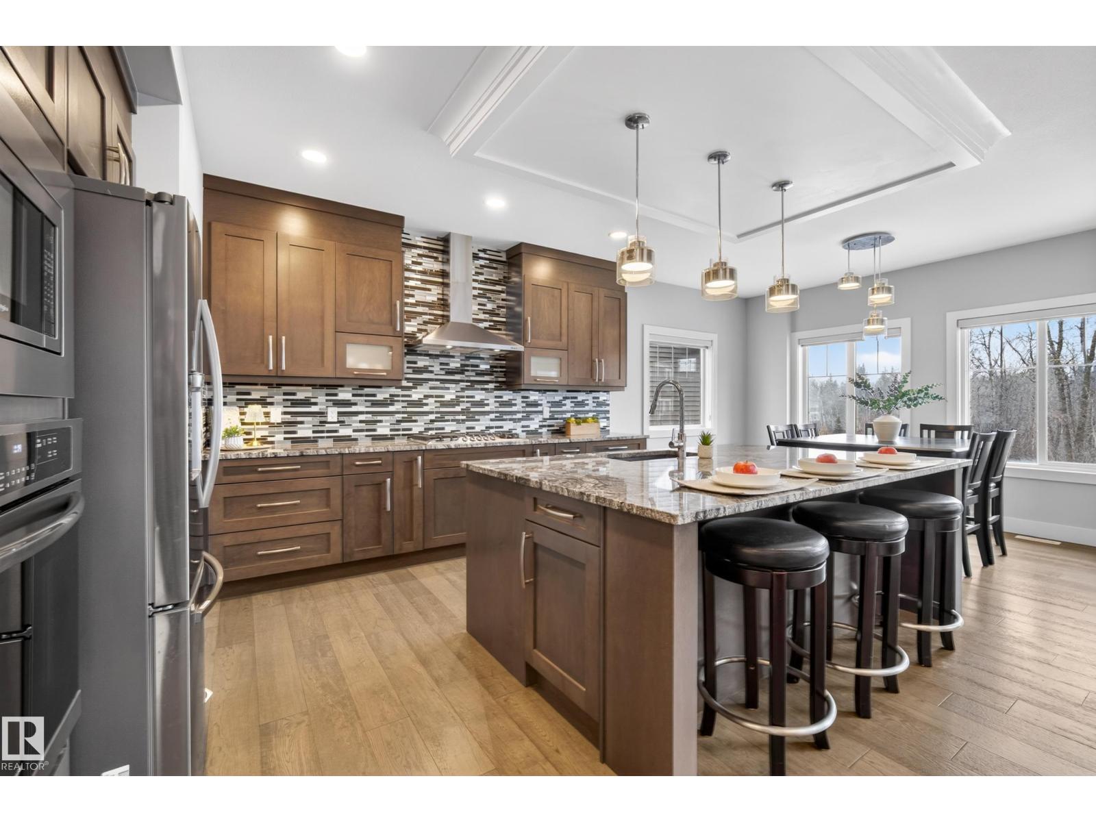 1468 Enright LD NW, Edmonton
