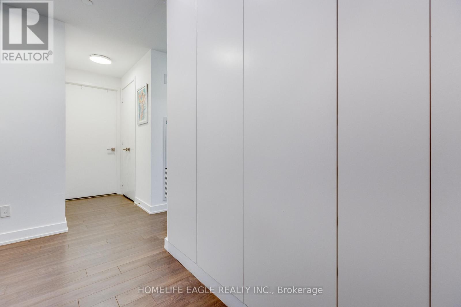 #1811 30 ORDNANCE STREET - 11