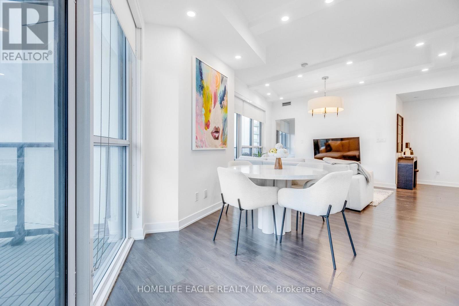 #1811 30 ORDNANCE STREET - 19