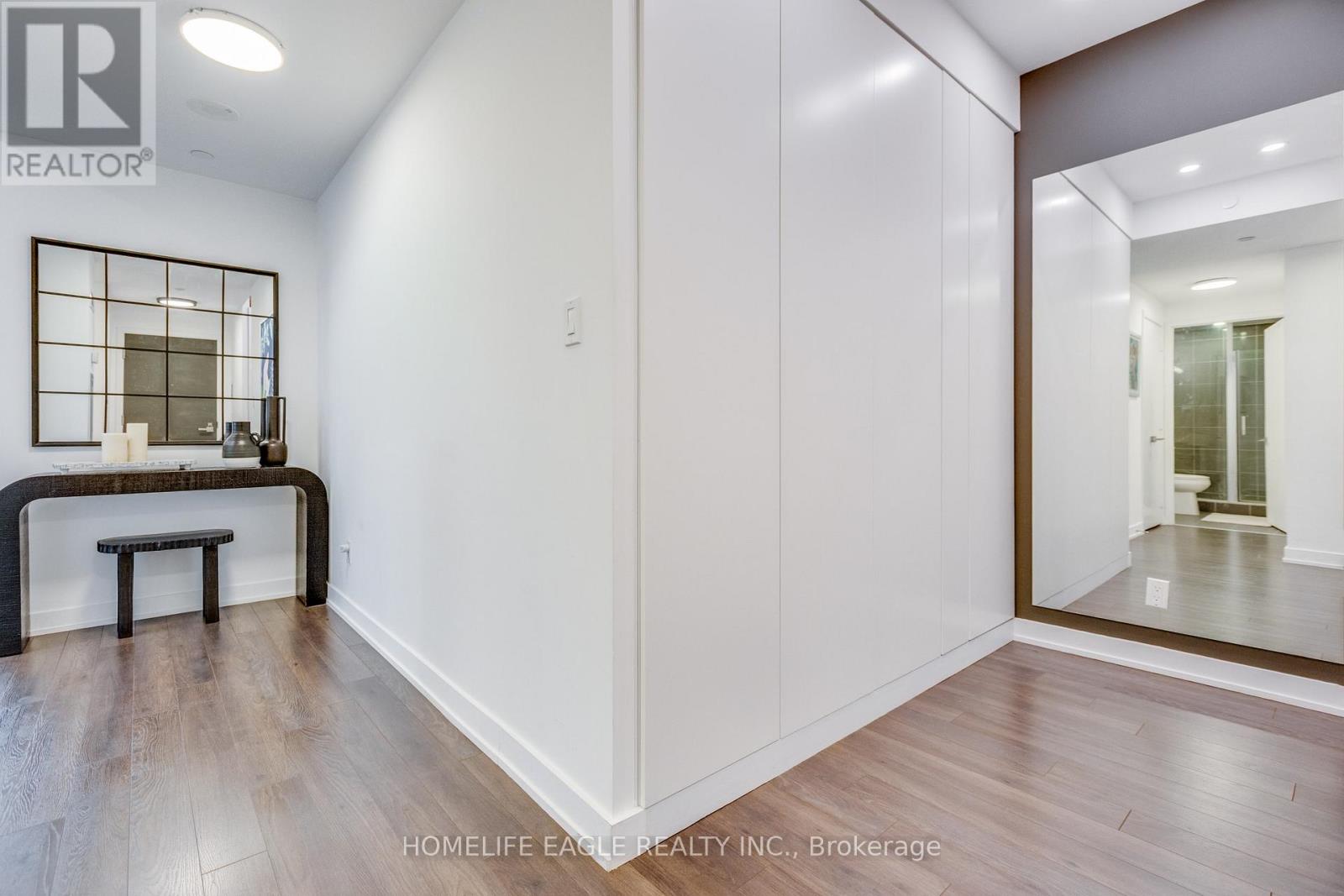#1811 30 ORDNANCE STREET - 9