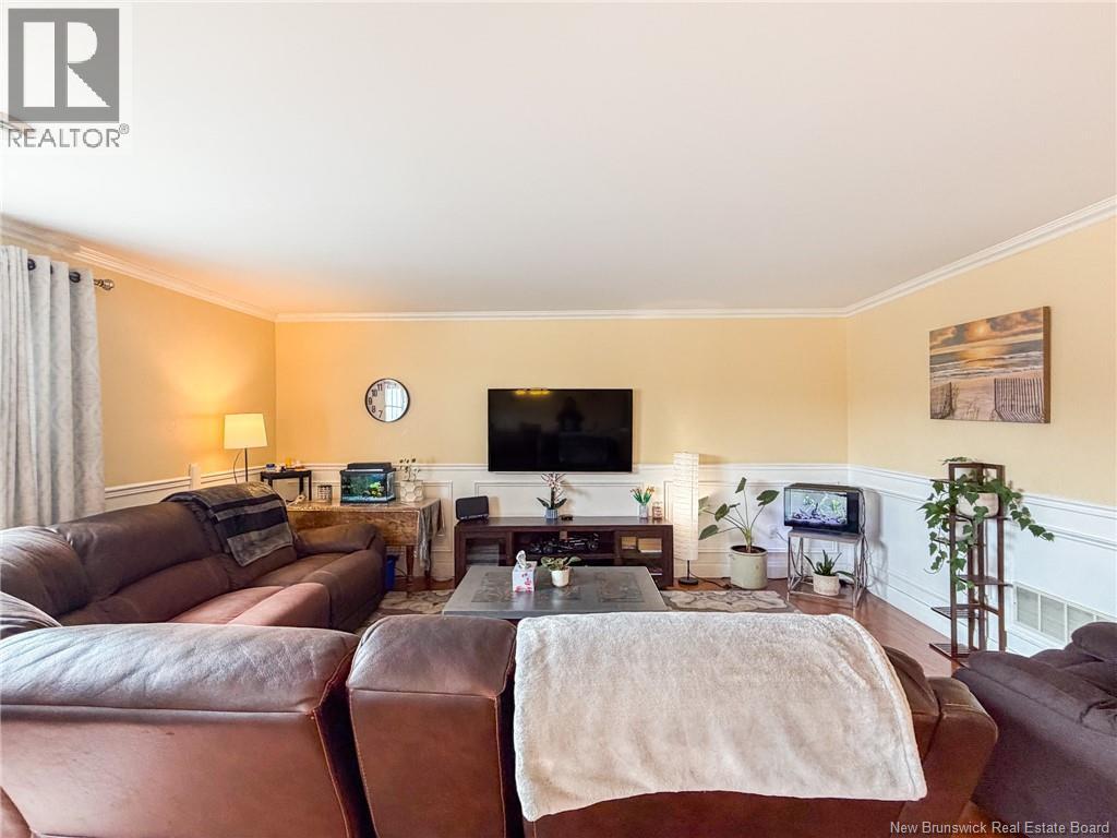 #2F 44 Brown Boulevard - 16