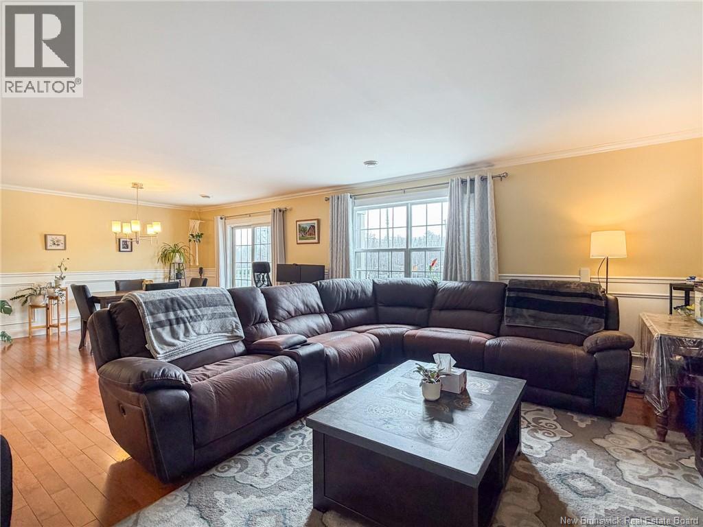 #2F 44 Brown Boulevard - 17