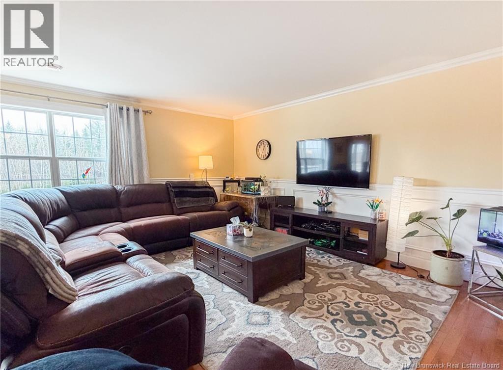 #2F 44 Brown Boulevard - 18