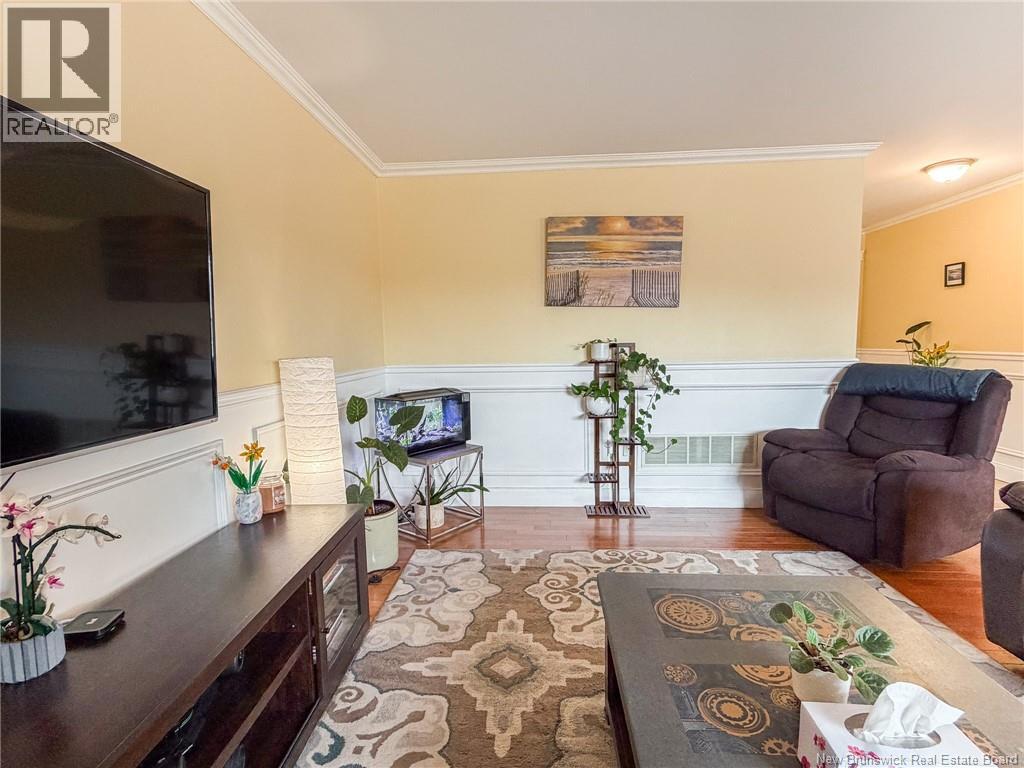 #2F 44 Brown Boulevard - 19