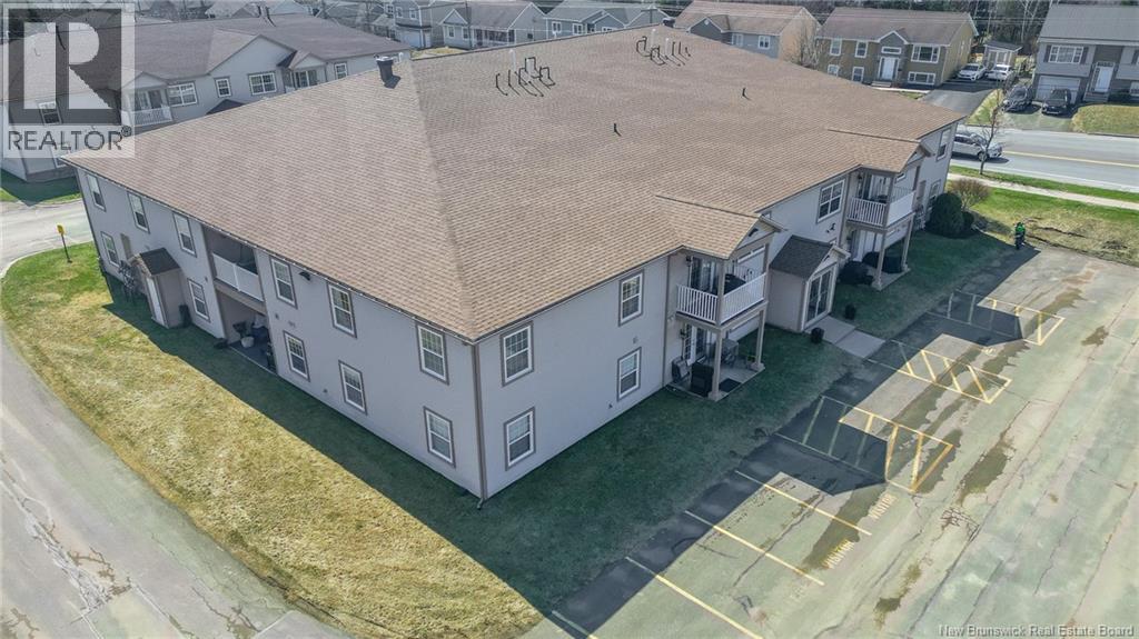 #2F 44 Brown Boulevard - Image 2
