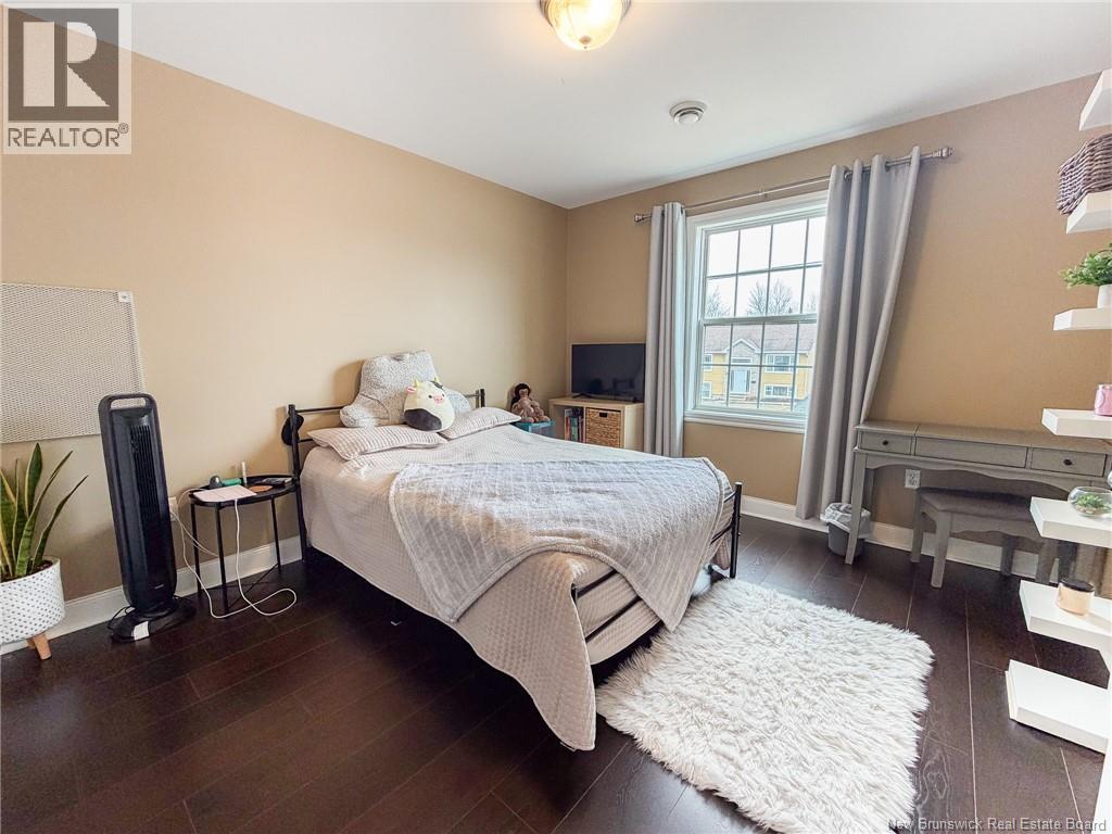 #2F 44 Brown Boulevard - 25