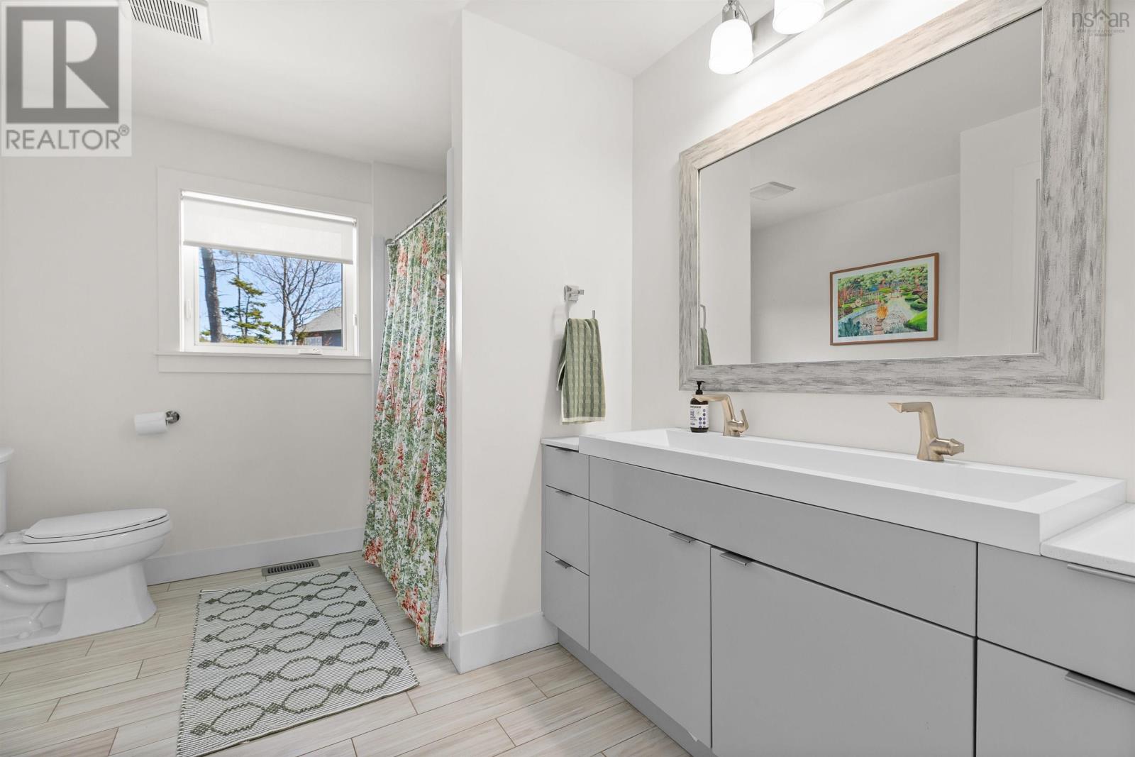 Property 35 of 49 of 27 Weybridge Lane