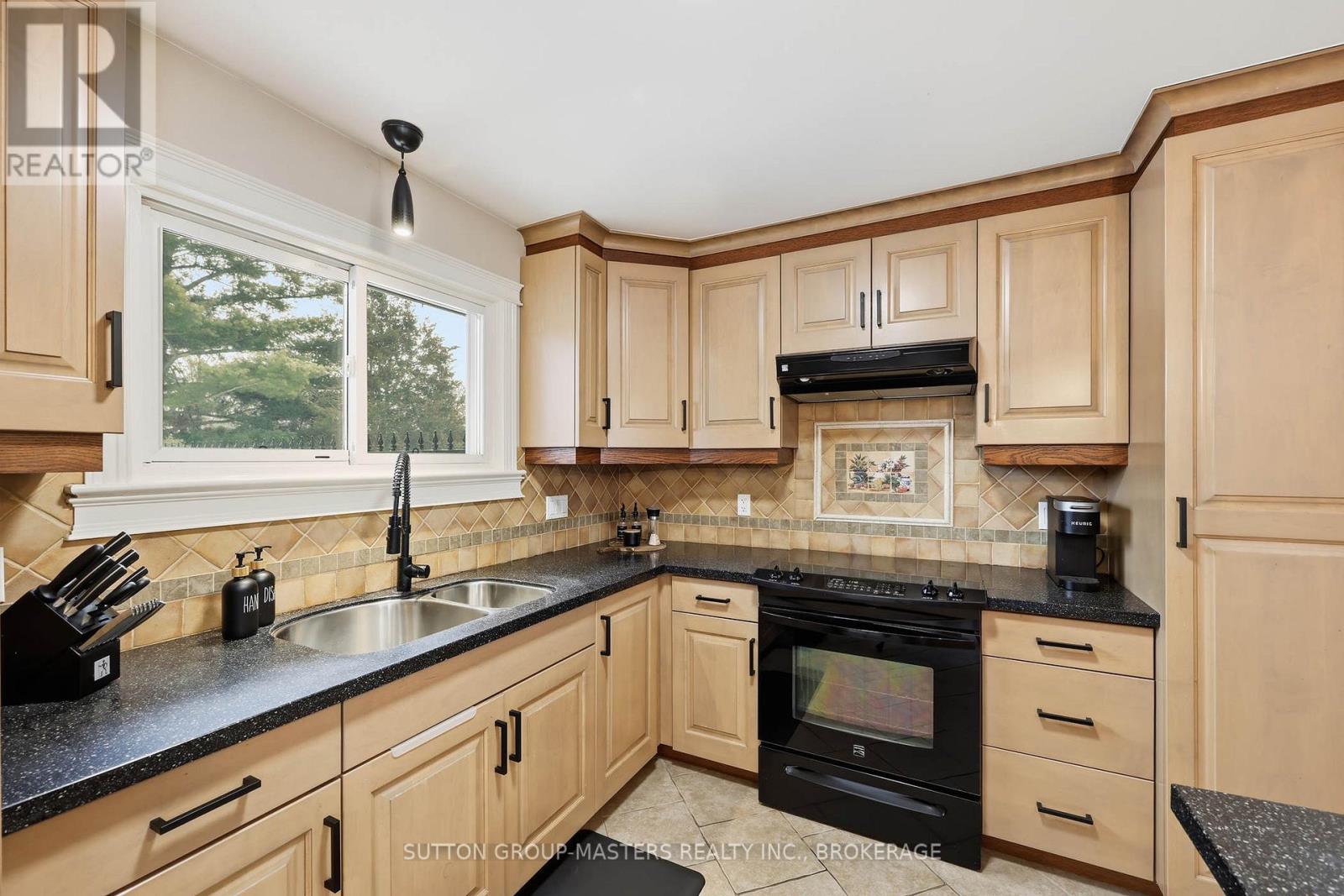 3837 HOLMES ROAD - 16