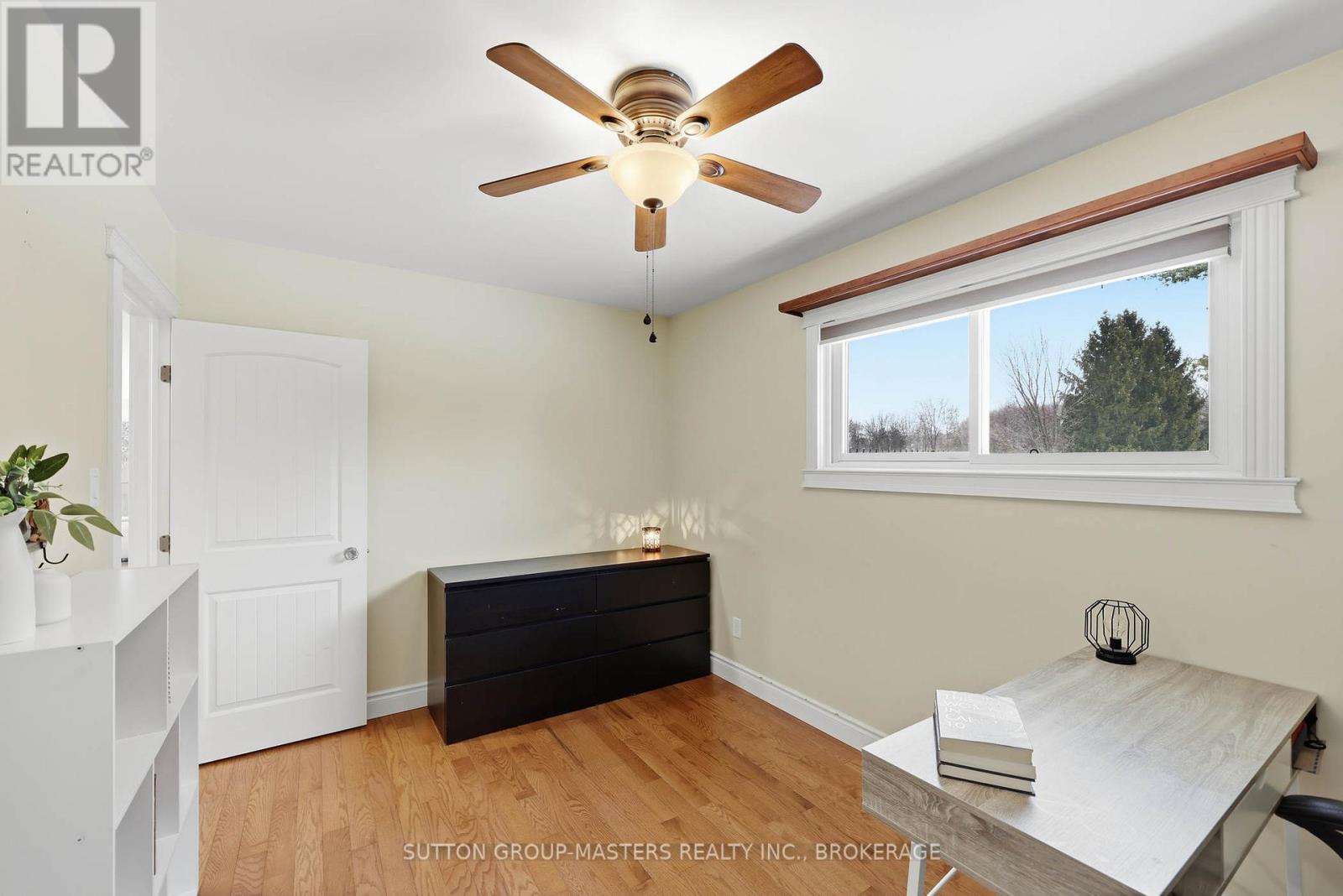 3837 HOLMES ROAD - 24