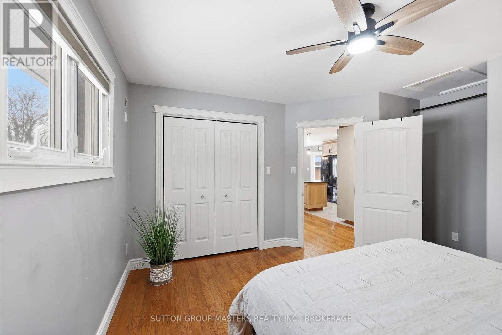 3837 HOLMES ROAD - 27