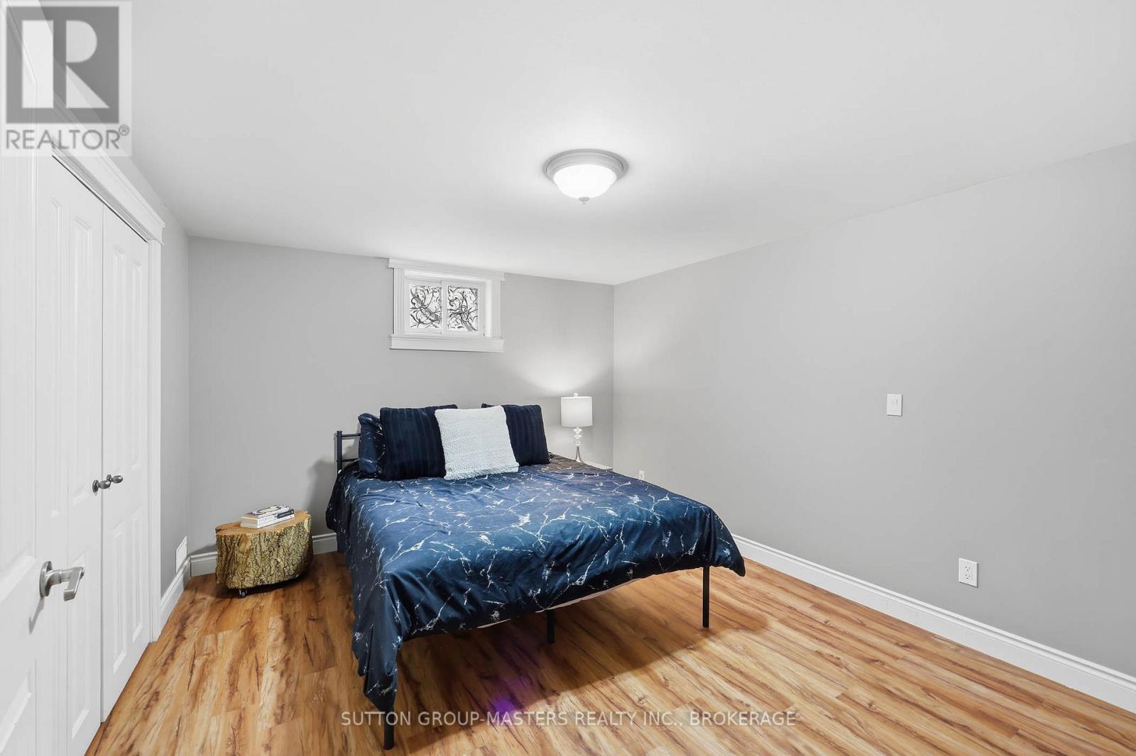3837 HOLMES ROAD - 33