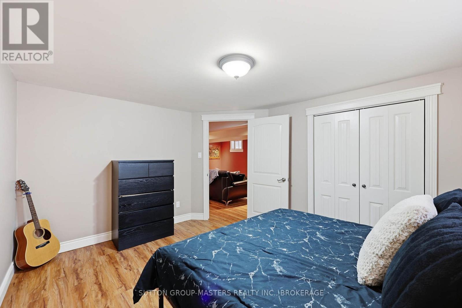 3837 HOLMES ROAD - 34
