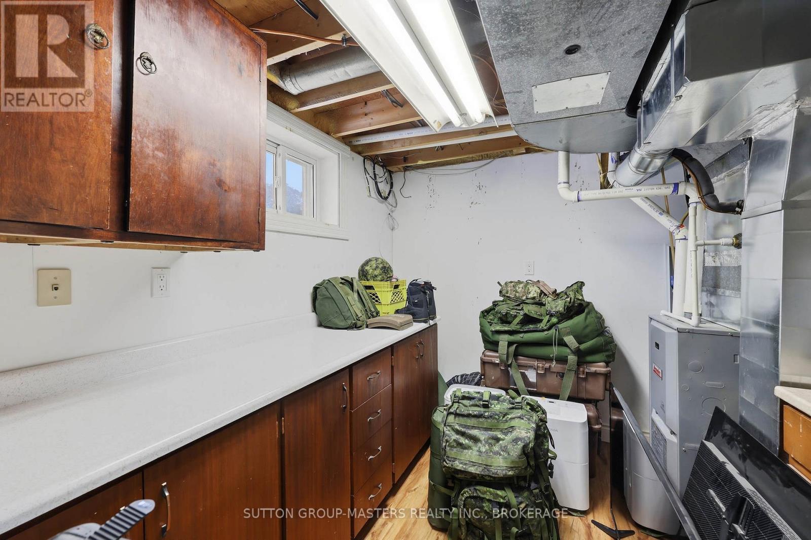 3837 HOLMES ROAD - 37
