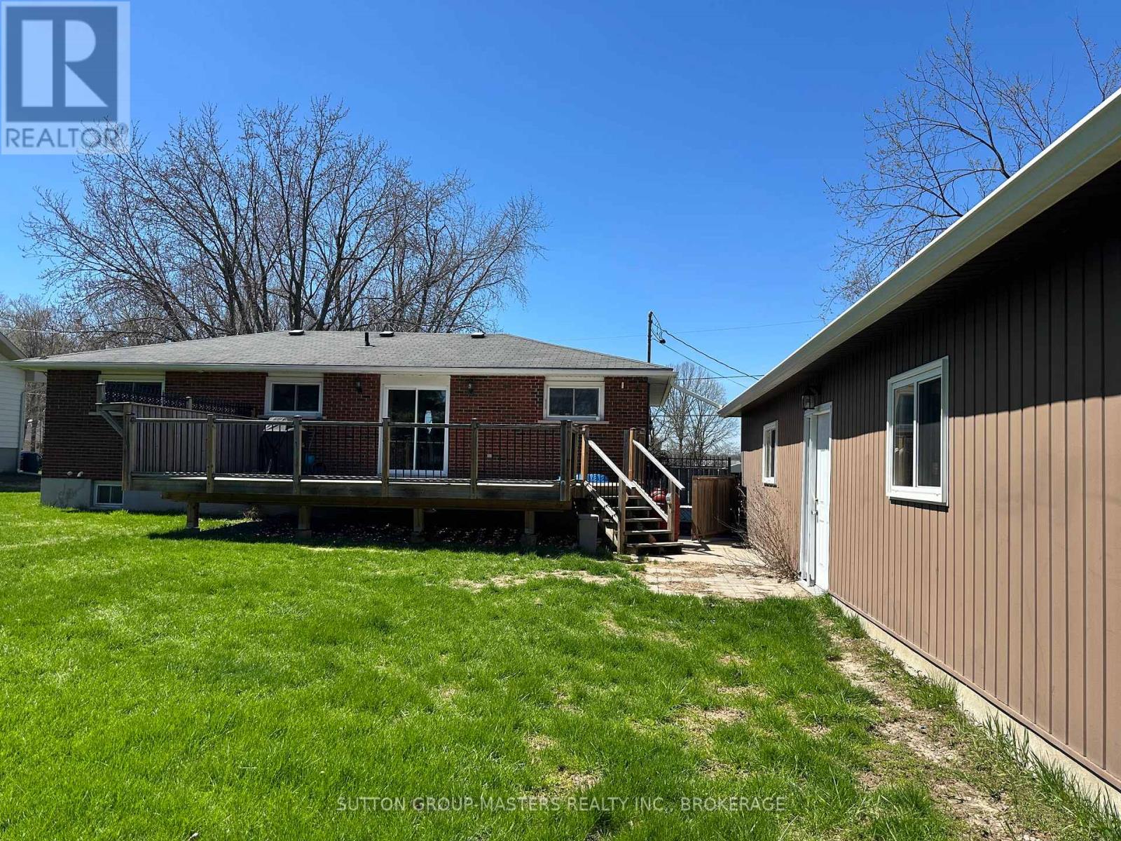 3837 HOLMES ROAD - 43