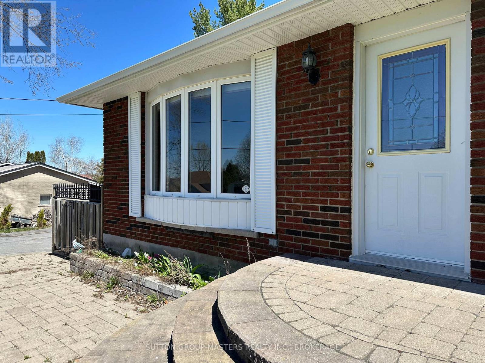 3837 HOLMES ROAD - 5
