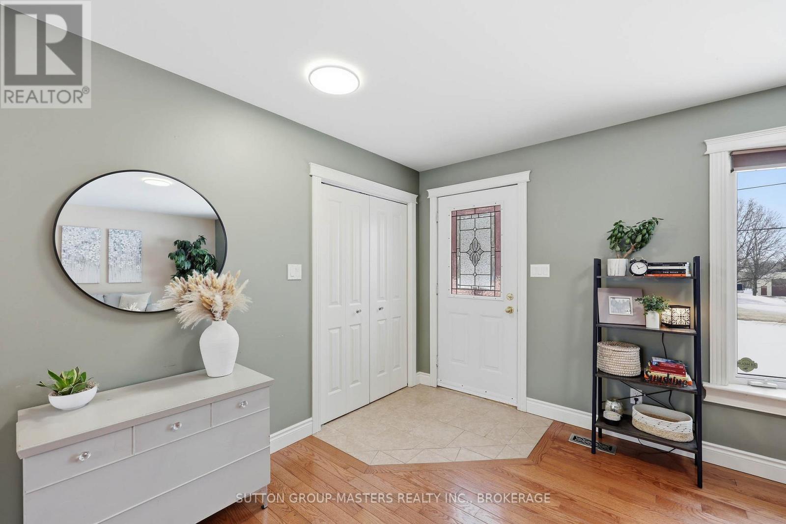 3837 HOLMES ROAD - 7