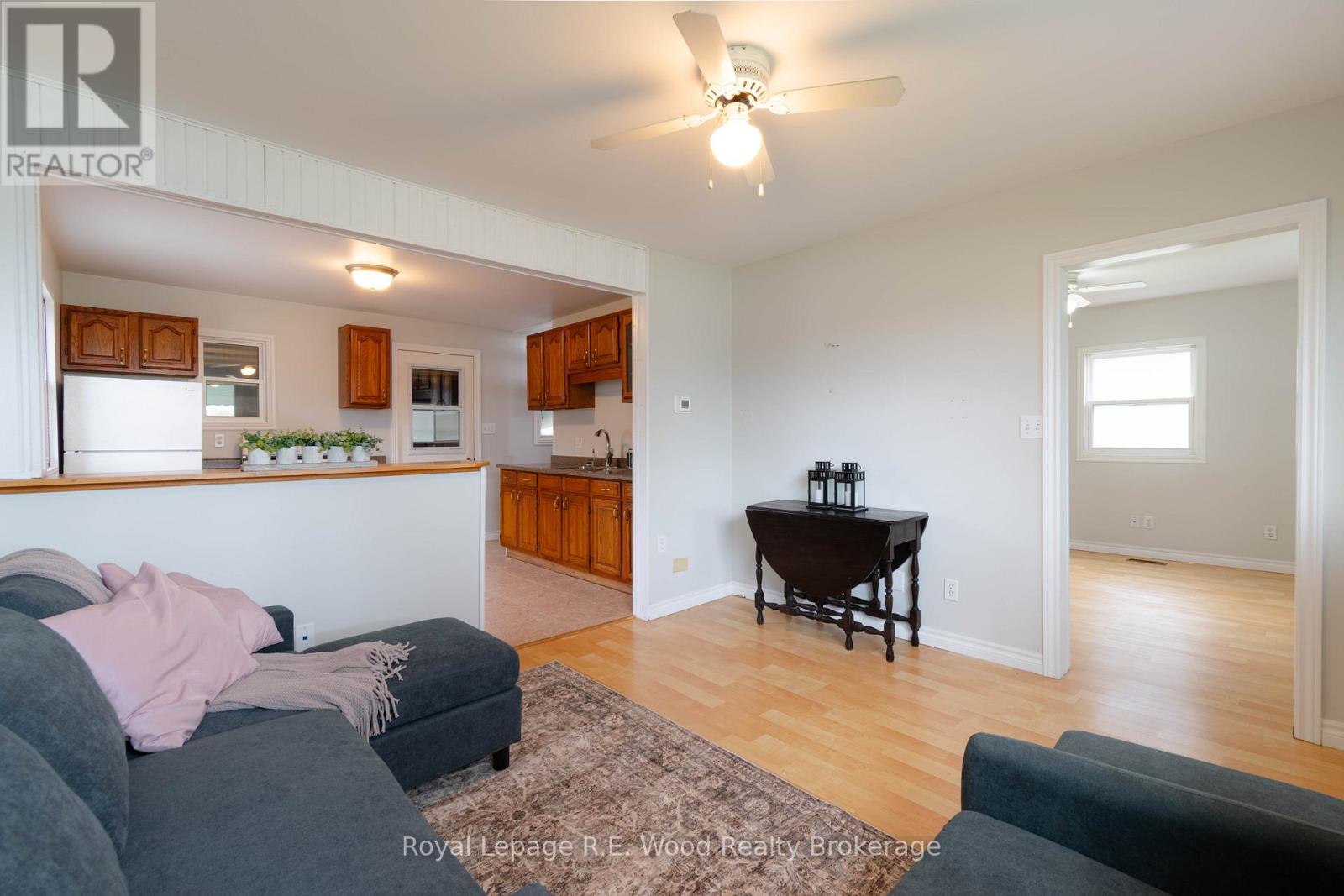 2-bedroom home for sale at 22 NORTH STREET E, Tillsonburg ON · photo 11 of 27