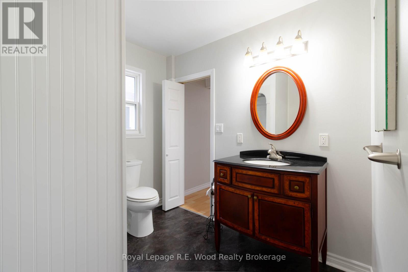 2-bedroom home for sale at 22 NORTH STREET E, Tillsonburg ON · photo 12 of 27