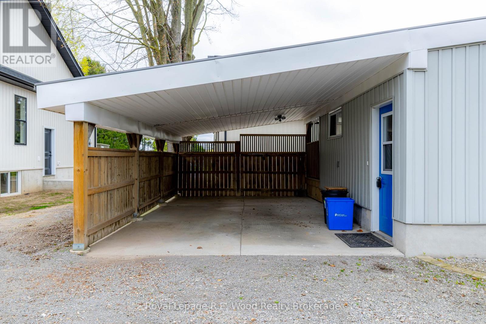 2-bedroom home for sale at 22 NORTH STREET E, Tillsonburg ON · photo 3 of 27