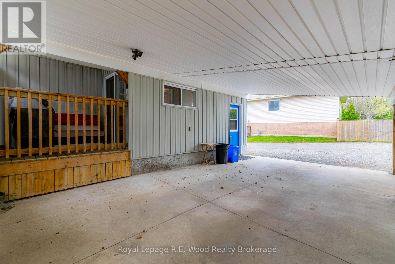 2-bedroom home for sale at 22 NORTH STREET E, Tillsonburg ON · photo 4 of 27