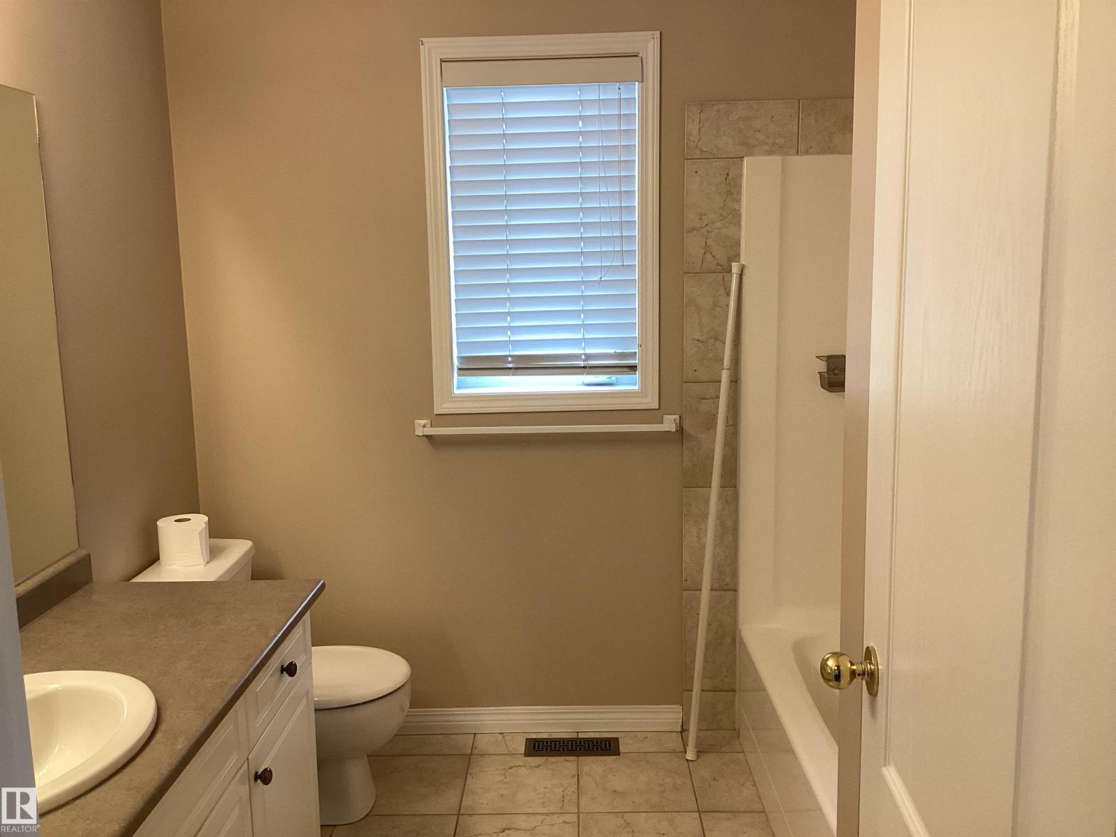 54 Leonard Drive, St. Albert