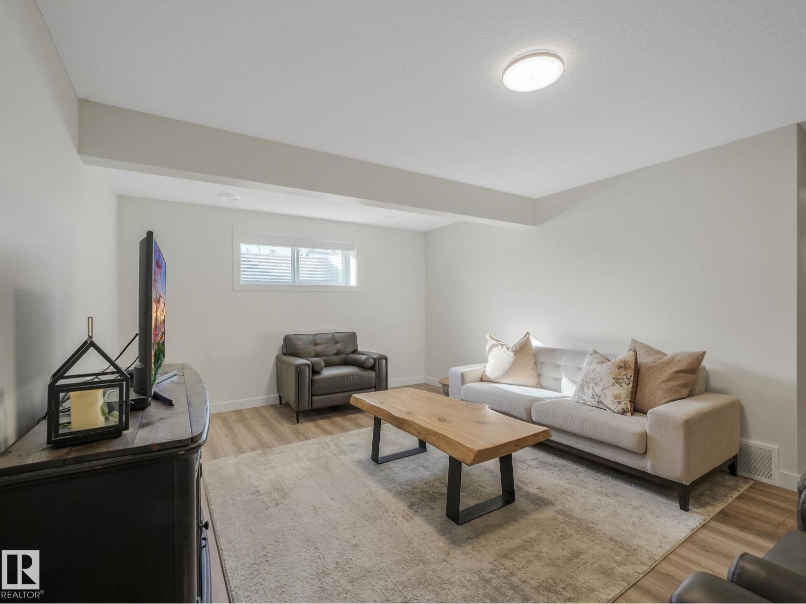 6613 62 AV, Beaumont