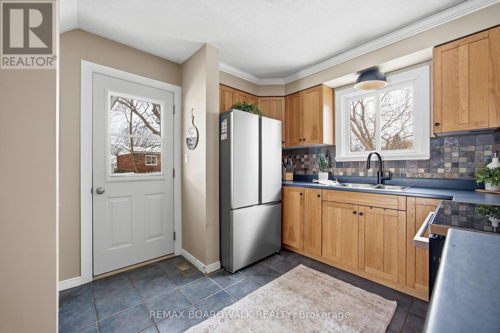 32 PROVOST STREET - 7