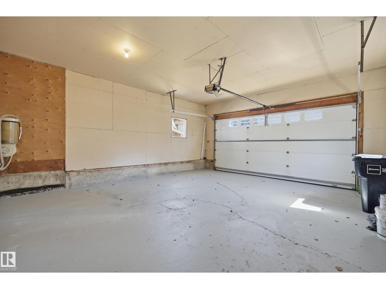 394 WALKER RD NW, Edmonton