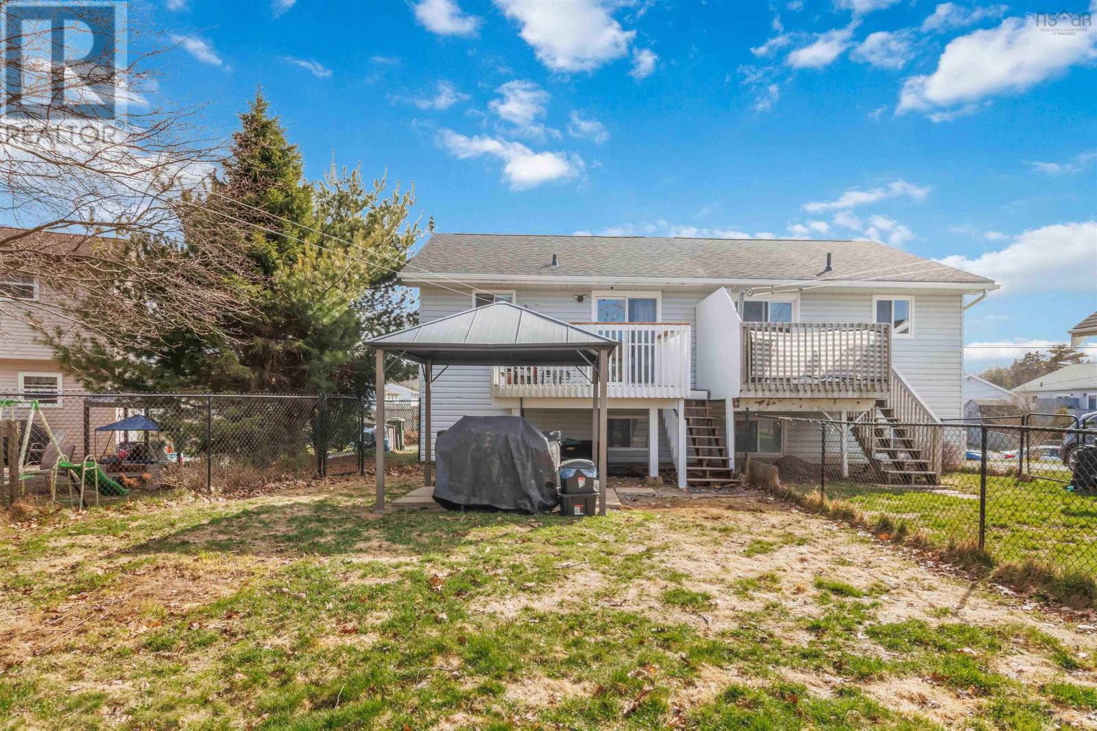 Property 24 of 28 of 45 Armoyan Drive
